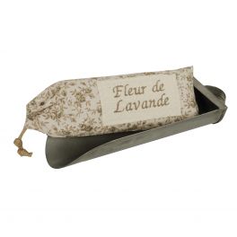 Zinc scoop with sachet ''fleur de lavande'' in neutral floral fabric Zinc scoop with sachet ''fleur de lavande'' in neutral floral fabric