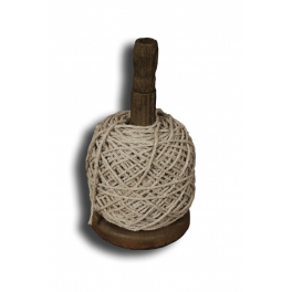 String ball on wooden support h.16 d.8 String ball on wooden support h.16 d.8
